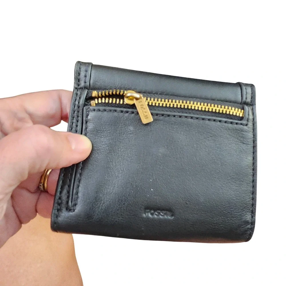 Fossil black leather